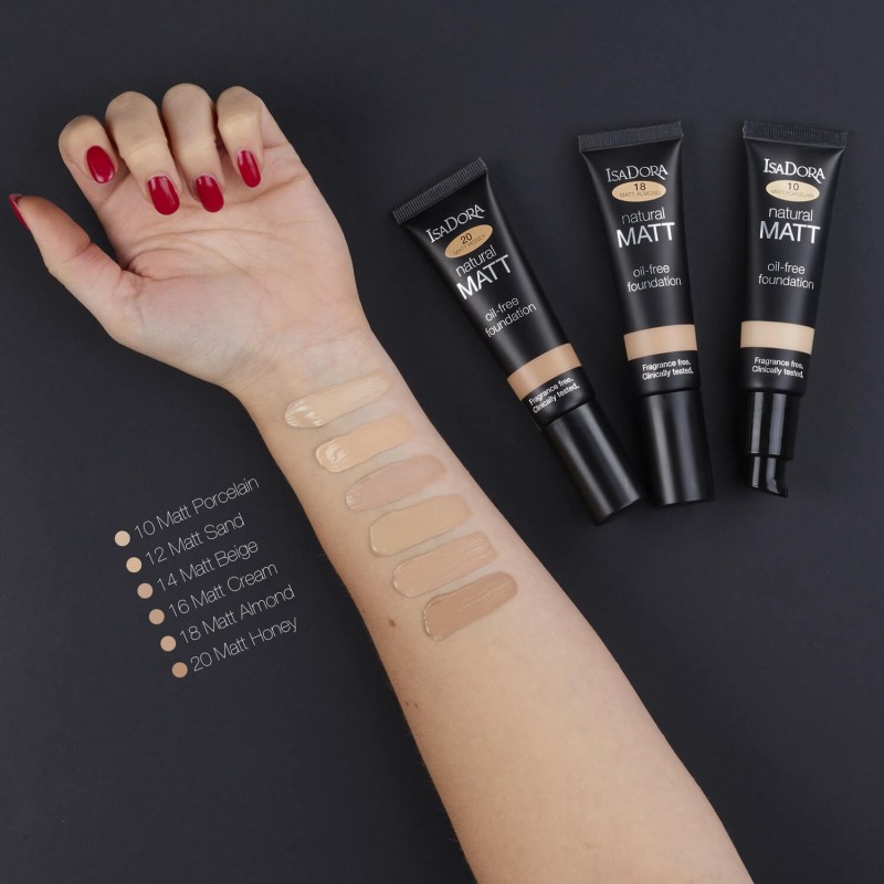 کرم پودر مدل Natural Matt ایزادورا 35 میل