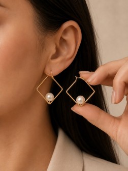 گوشواره زنانه طرح مروارید قابدار